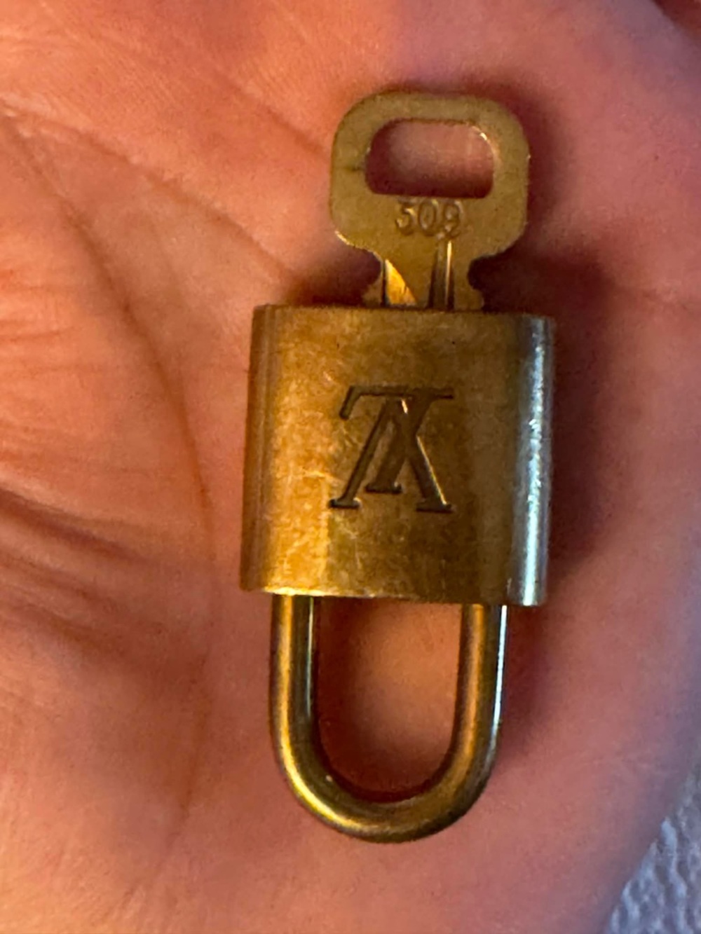 Louis Vuitton Padlock key set for Alma, Speedy and keepall - Picture 2 of 7